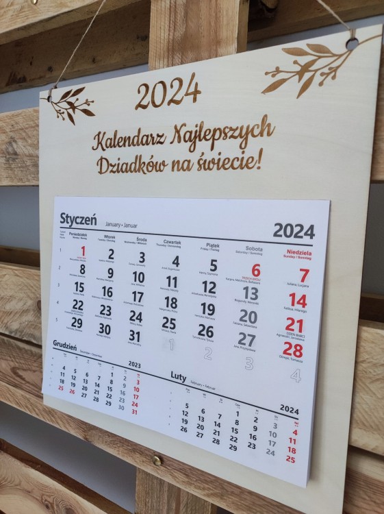 drewniany-kalendarz-dla-babci-i-dziadka.jpg