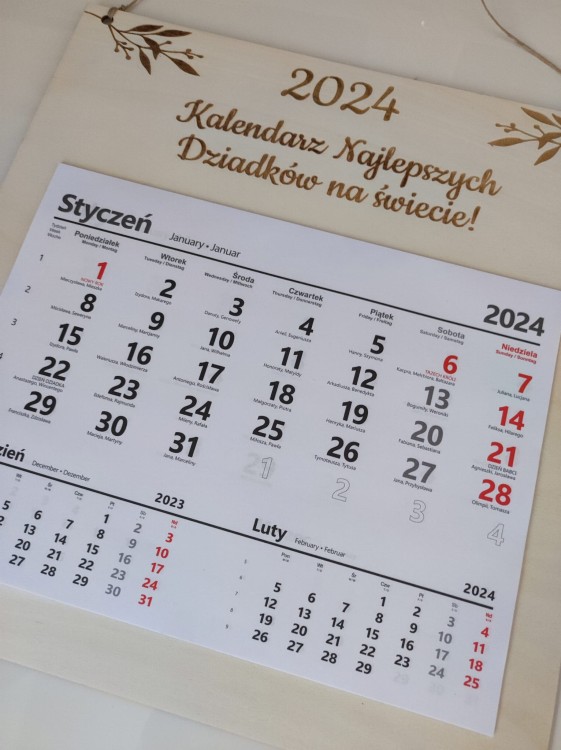 personalizowany-kalendarz-na-dzien-babci-i-dziadka.jpg