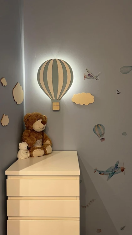 drewniana-lampka-balon.jpg