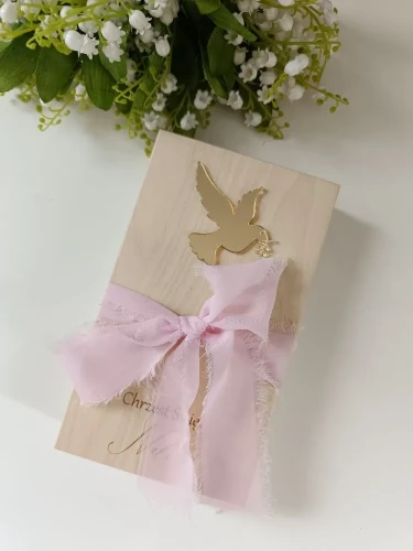 personalizowana-pamiątka-chrzest.webp